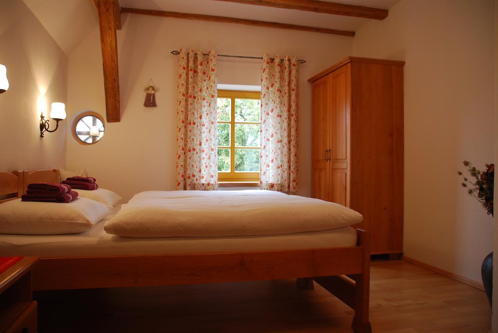 Farm Stay Rotovnik - Plesnik Slovenj Gradec Zimmer foto